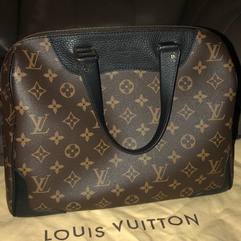 Louis Vuitton’s retiro nm noir